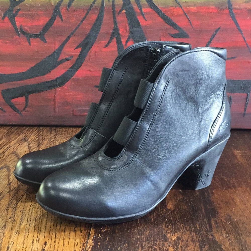 Cloud Footwear Leather Boots  Size 39